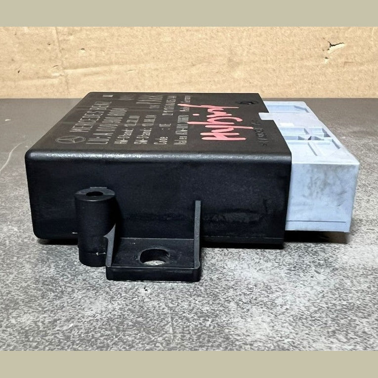 2014-2016 Mercedes E350 W212 Parking Distance Assist PDC Module A000 9008004 OEM