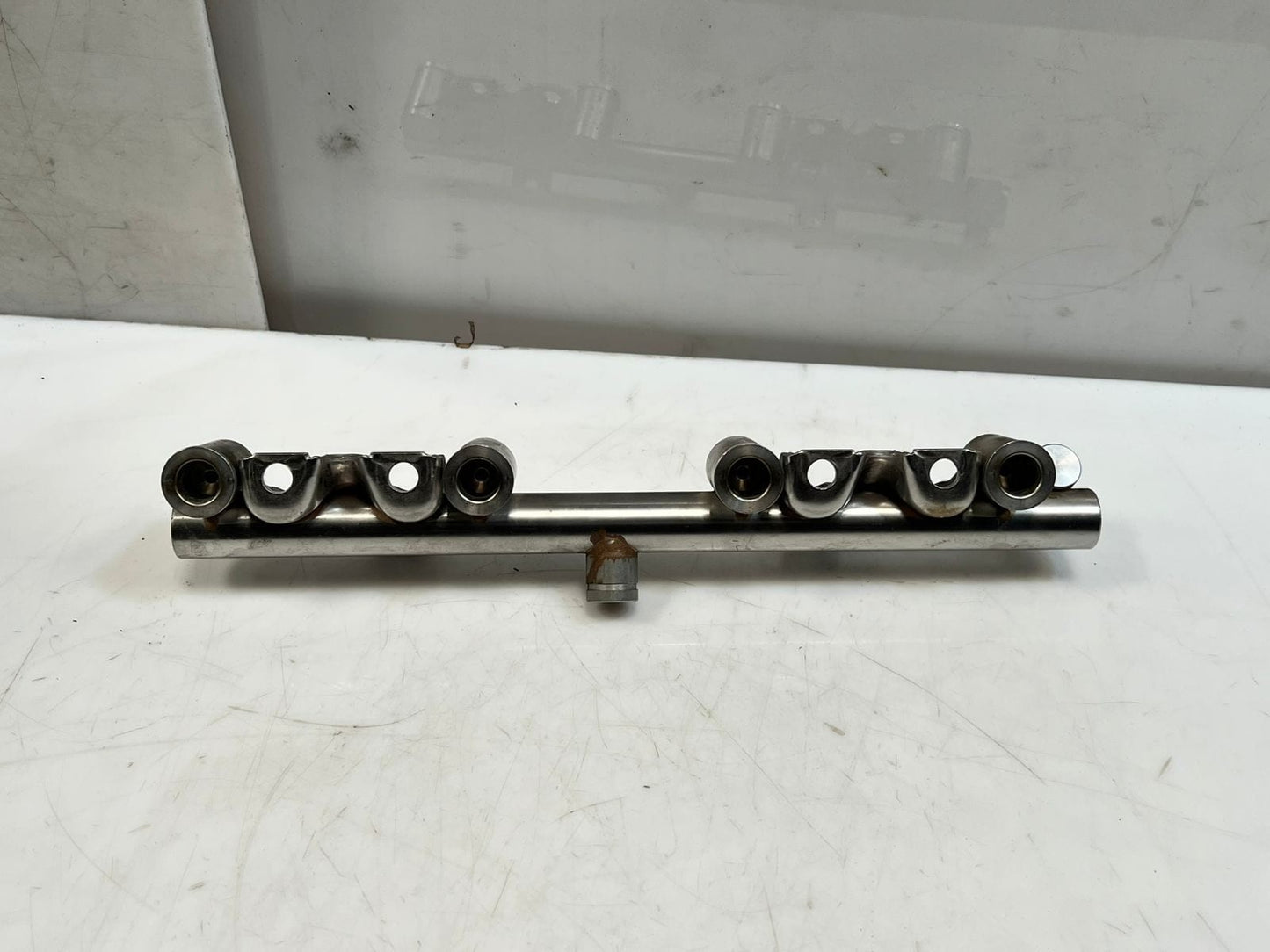 BMW 1 Series F20 F21 Fuel Rail Injector Pipe 7592426 OEM