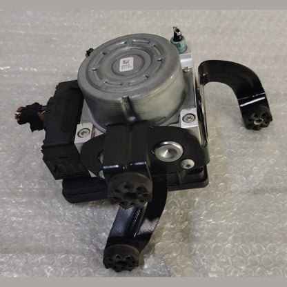 OEM BMW 3 Series Gt F34 2014 Diesel ABS Pump Assembly 6870914 6870913