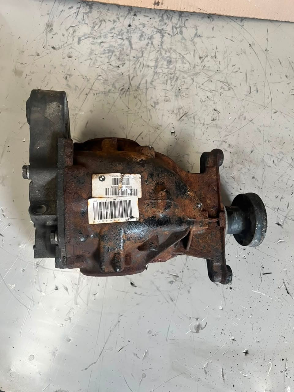 BMW 5 Series E60 530i M54 with 3.46 ratio Rear Differential 7516881 OEM