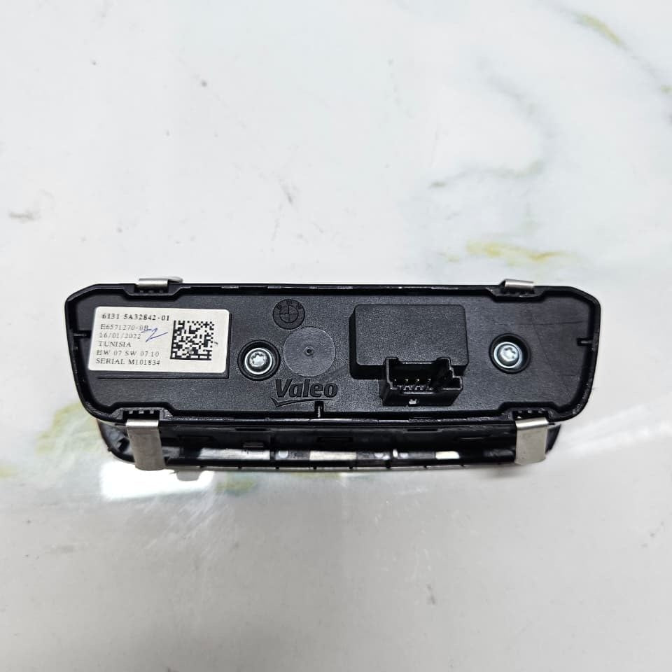 BMW X5 G7 Headlight Switch Control Unit 5A32842 OEM
