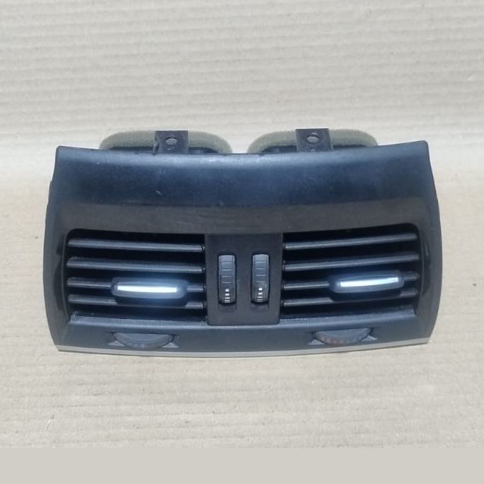 BMW F15 X5  REAR SEAT CENTER CONSOLE AC VENT TRIM HEATER 9252013
