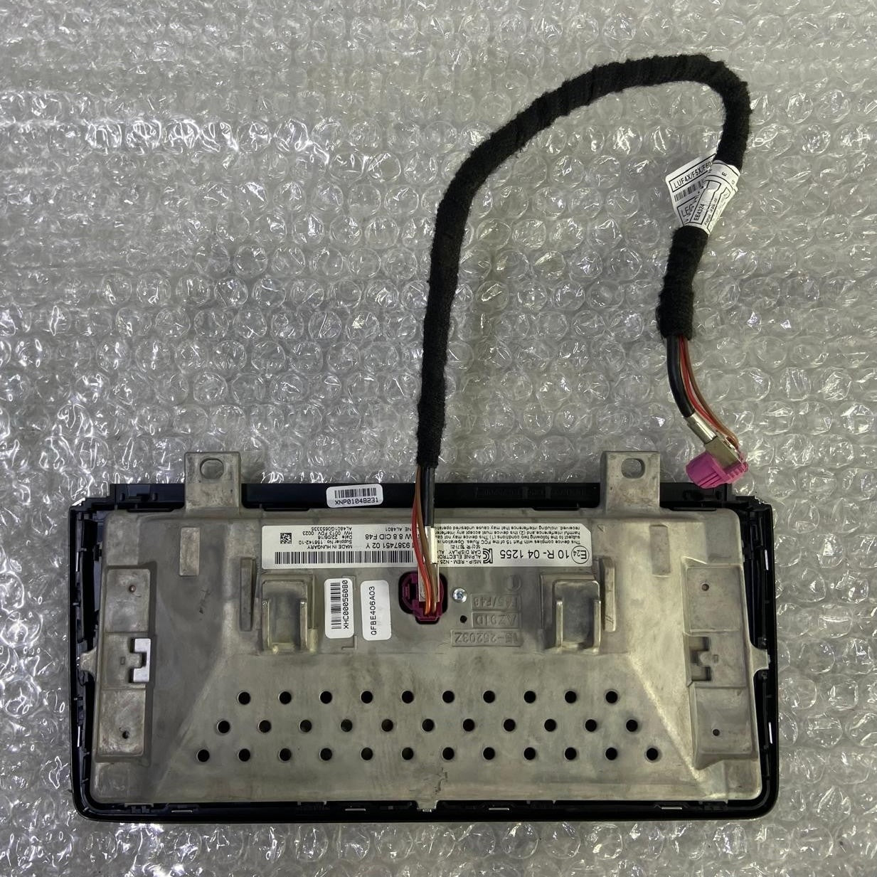 OEM BMW X1 F48 Central Information Display Screen 8.8" CID 9387451