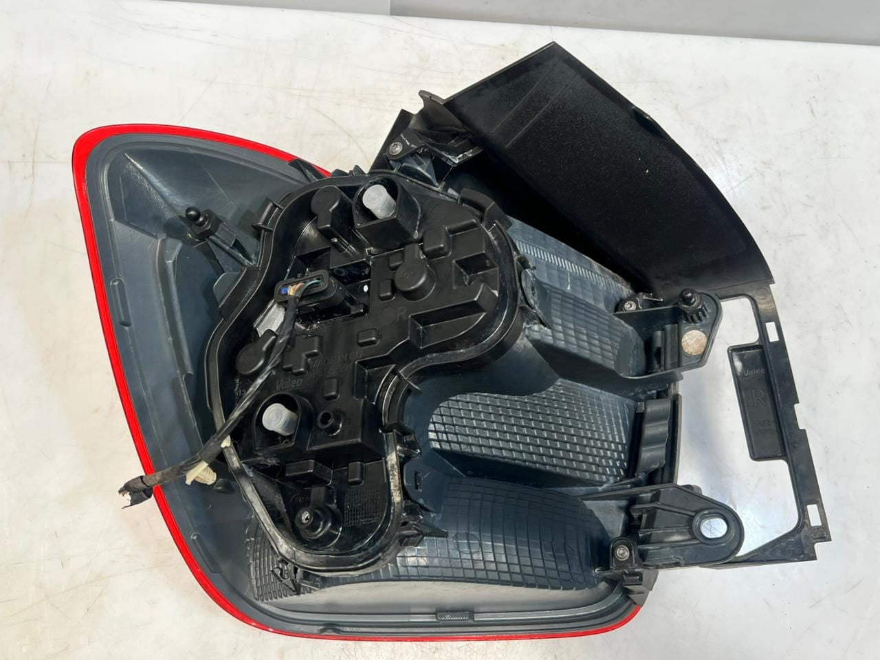 BMW 1 Series  F20 F21 Rear Right OUTER SIDE Rear Tail Light 7241544 OEM
