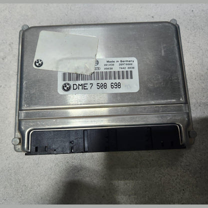 2000-2006 BMW X5 Engine Control Module 7508698 X5 E53 4.4L M62