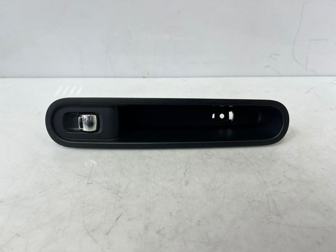 2011-2016 R60 Mini Cooper Countryman Front Power Window Switch 9810861 OEM