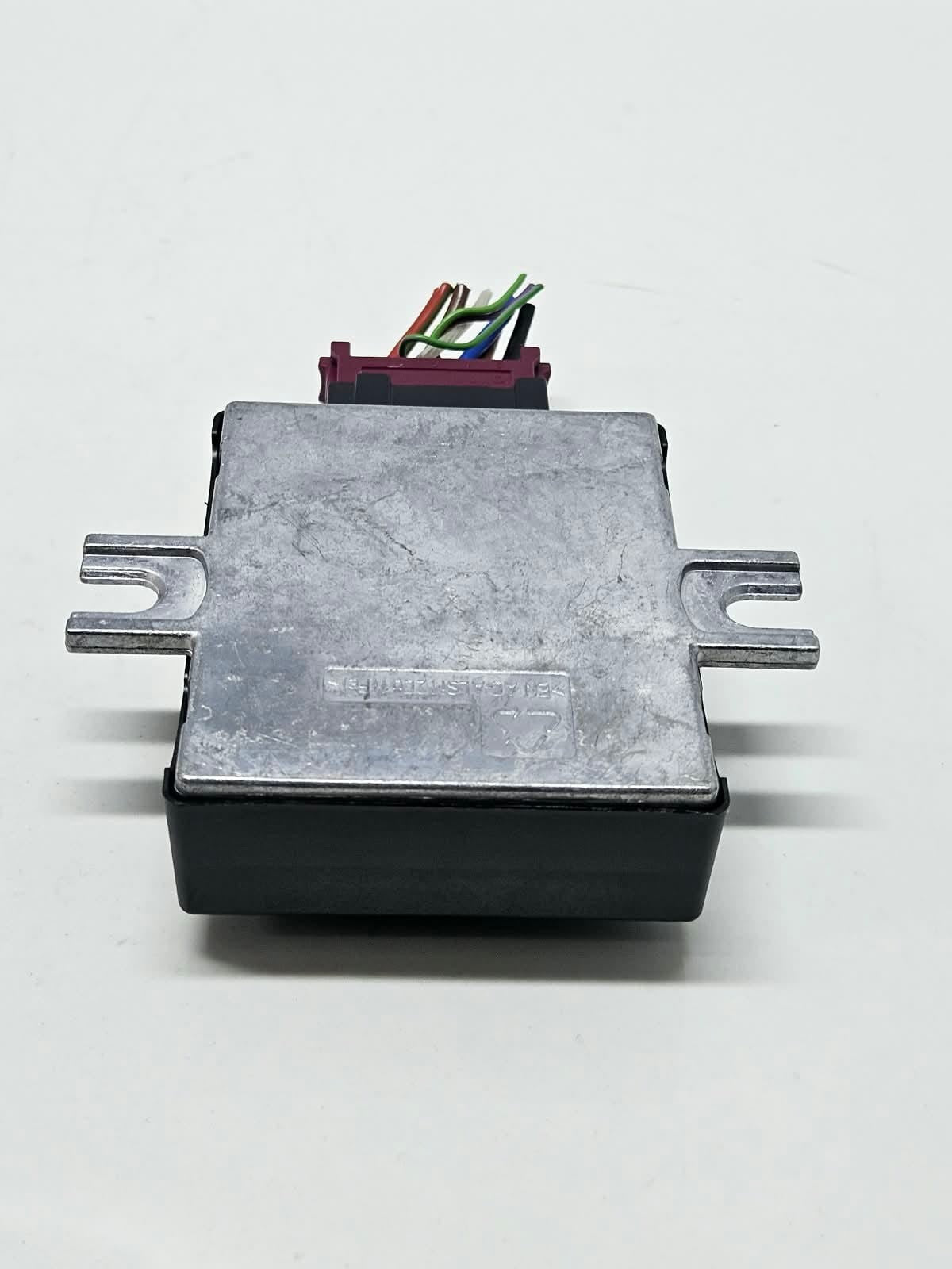 9452468-2019 BMW X5 G05 RHD Fuel Pump Control Module OEM