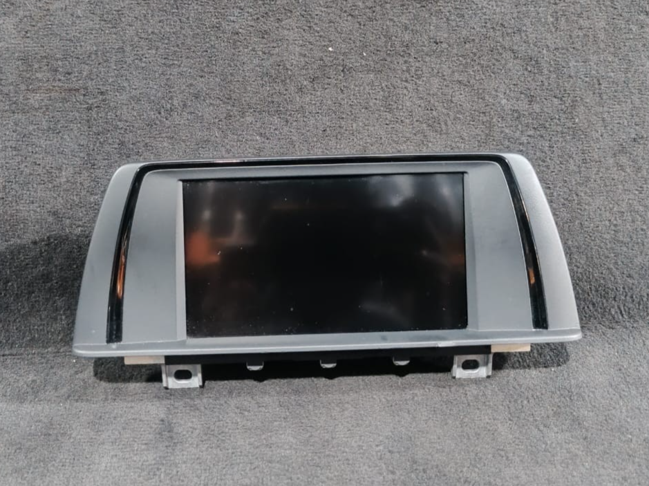 BMW 328i Xdrive FRONT DASH CENTRAL INFORMATION  DISPLAY F30 BM OEM - 9270393