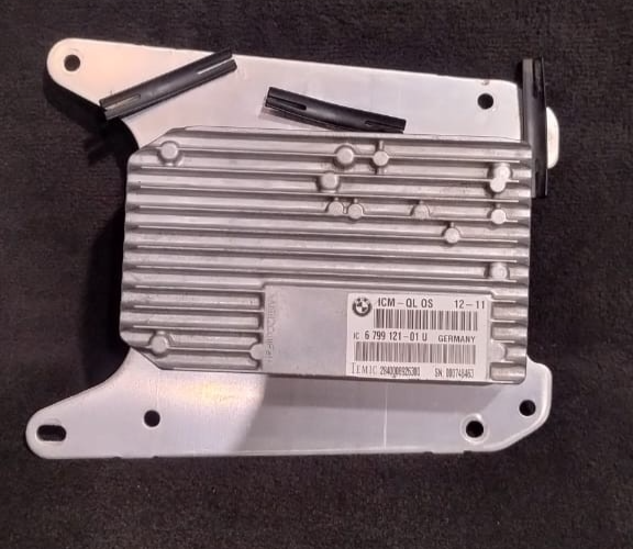 BMW E71 X6 INTEGRATED CHASSIS CONTROL MODULE  6799121