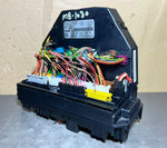 Bild in die Galerieansicht laden, 10-16 Mercedes-Benz W212 W204 Front SAM Module Relay Fuse Box A212 9000006 OEM