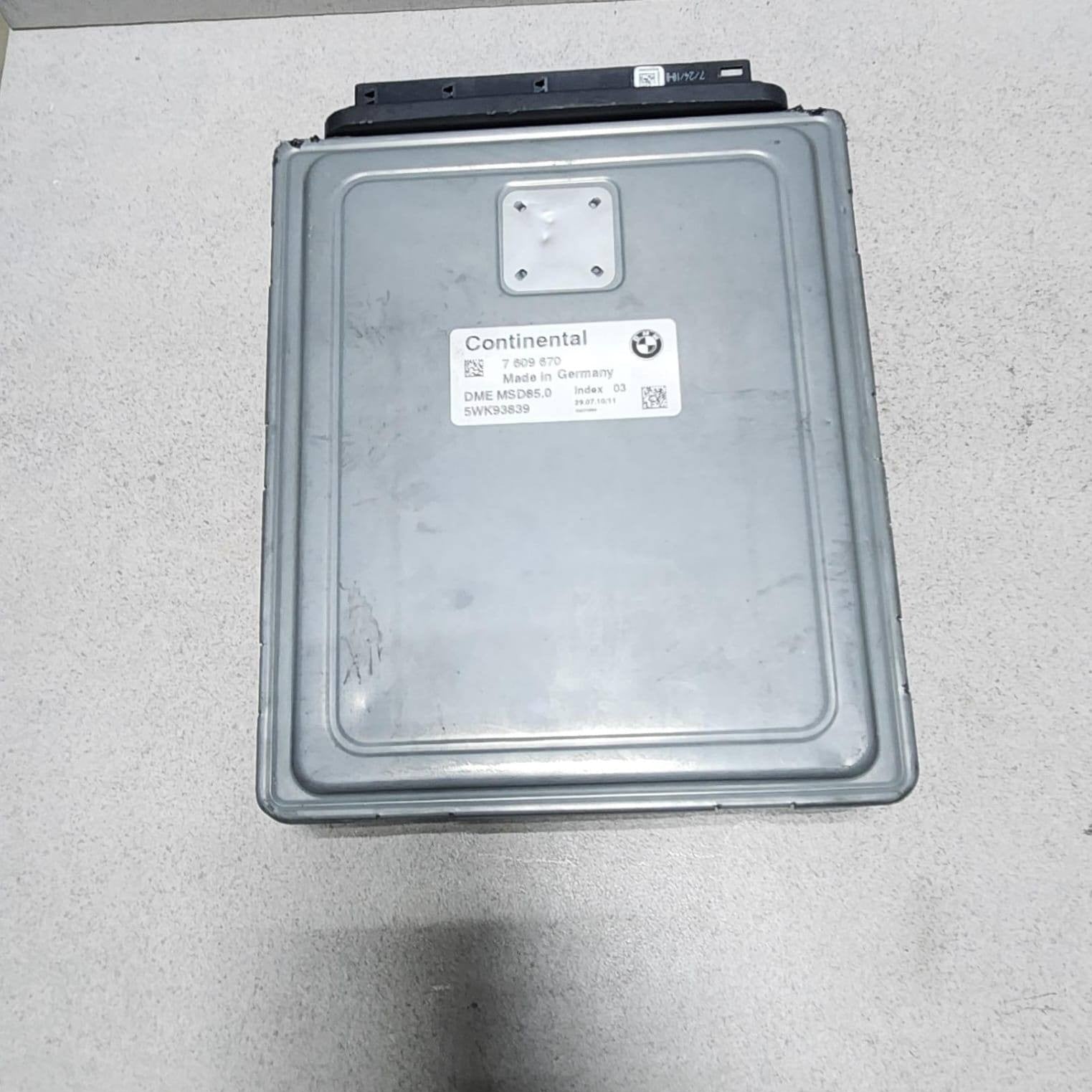 2009-2015 BMW 750i Engine Control Module 7609670 N63 V8 4.4 ECU SET F02