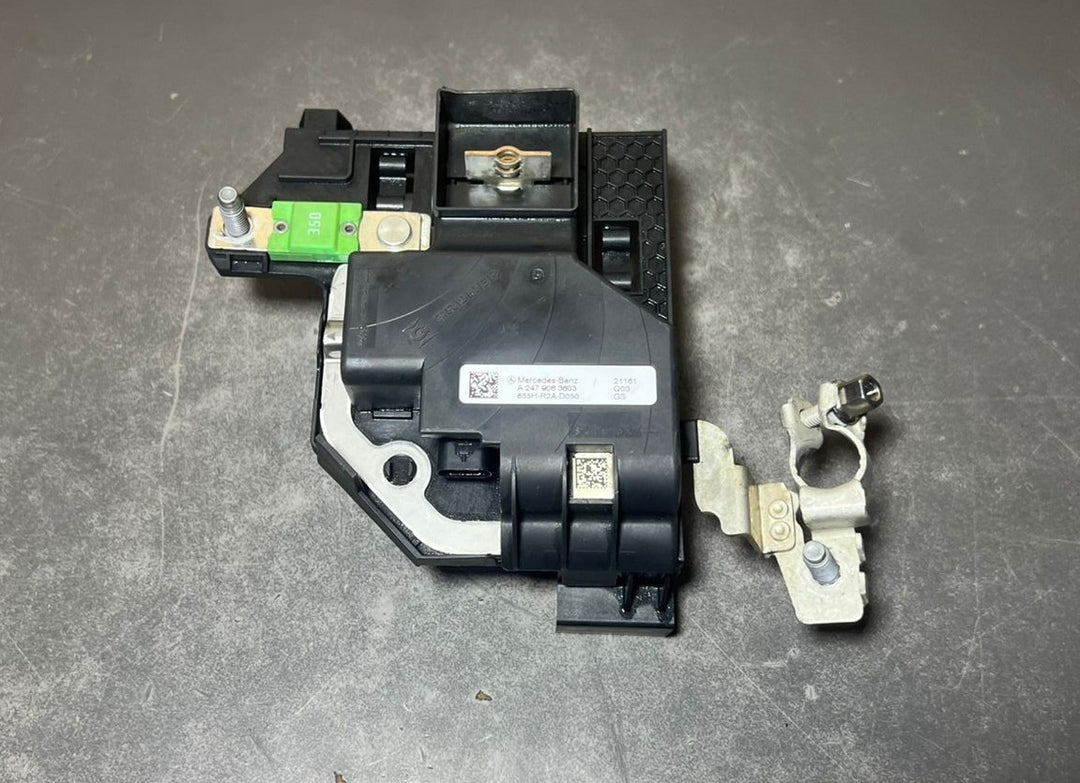 18-22 Mercedes-Benz W247 W118 CLA Battery Fuse Box Current Limiter A247 9063603