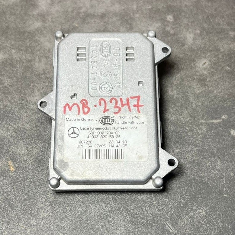 Mercedes W211 E350 Xenon Light Headlight Control Module Unit A003 8205826 OEM