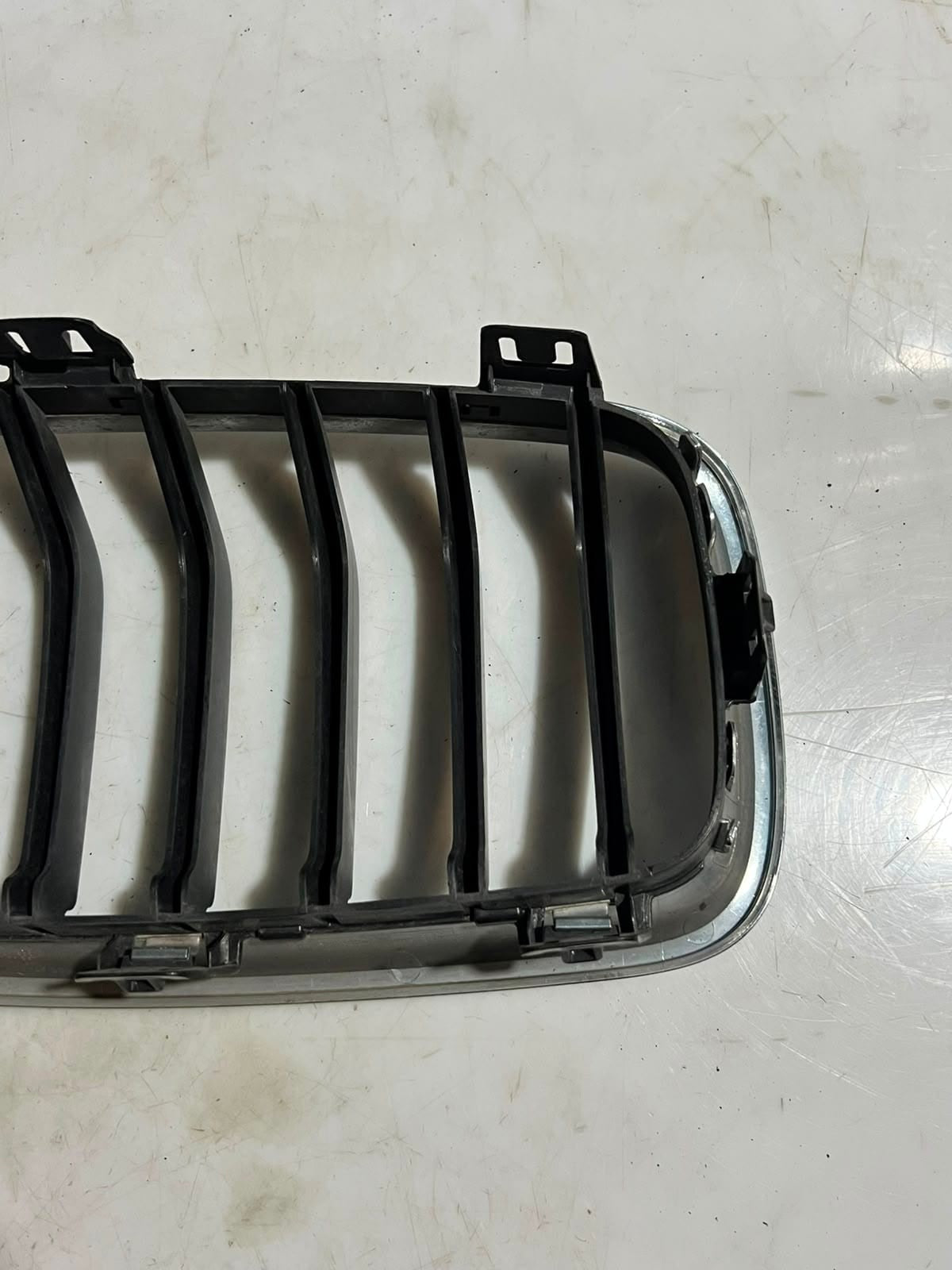 BMW 3 Series F80 F30 F31 F32 F35 Left Chrome BUMPER Kidney Grille 7295441 OEM