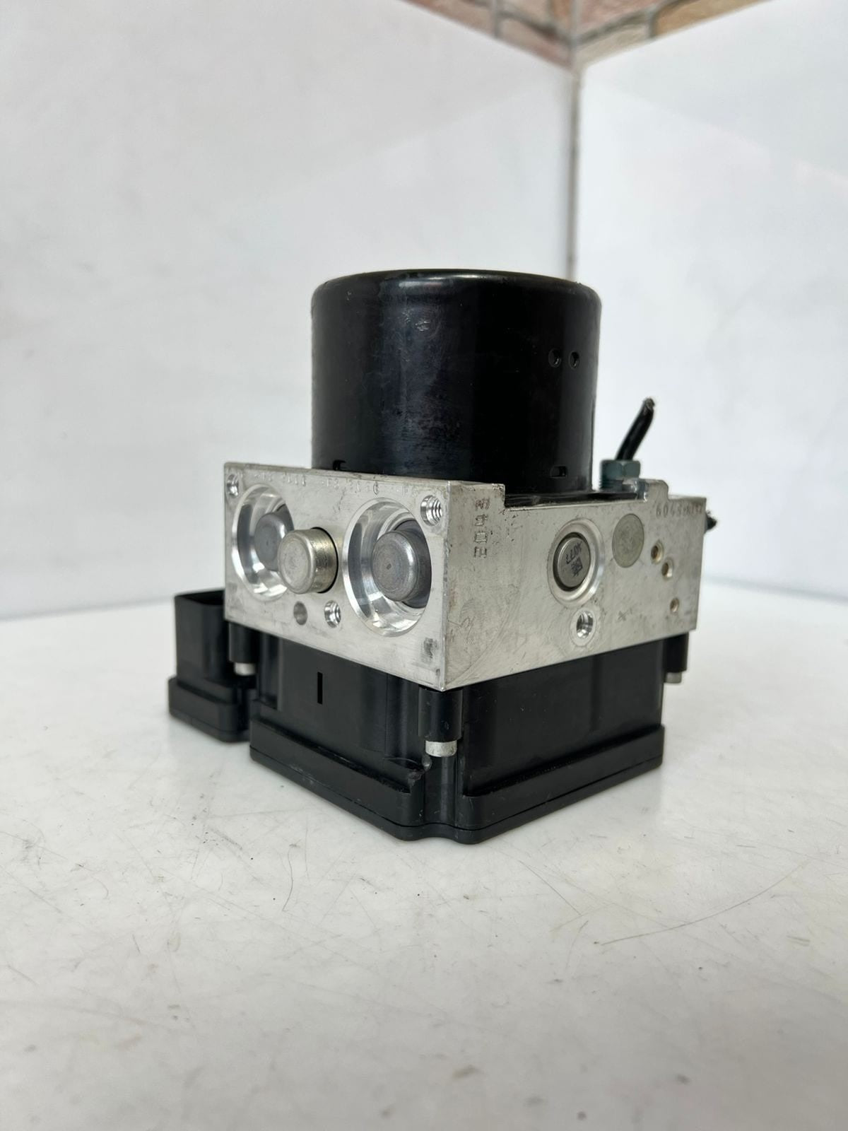 2012-16 BMW 328i F30 F32 F33 Abs Anti-Lock Brake Pump Control Module 6862247 OEM