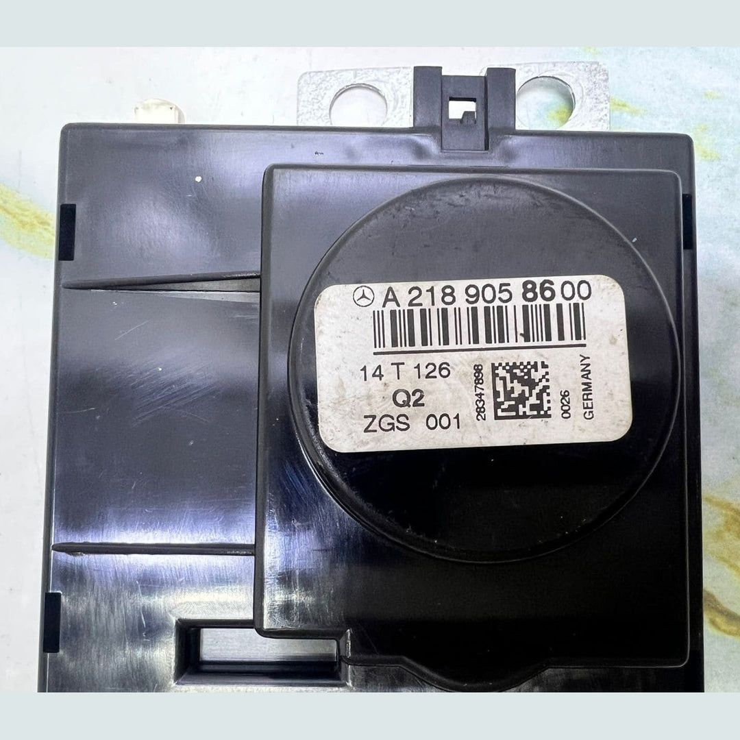 Mercedes Antenna Amplifier A2189058600 CLS-Class W218