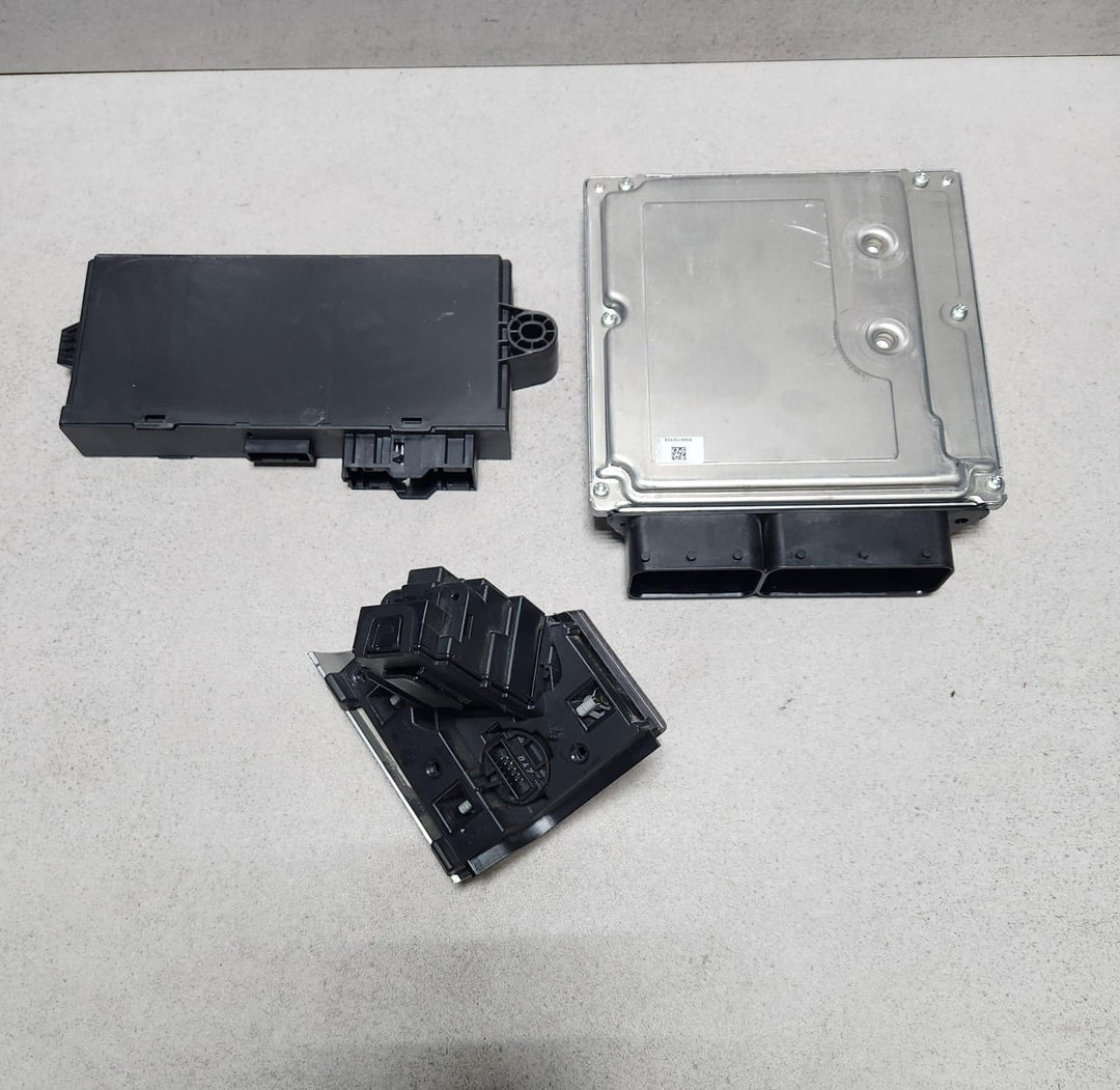 2007-2013 BMW X5 Engine Control Unit 7805585 X5 E70 3.0 DIESEL and E92 E93 330d