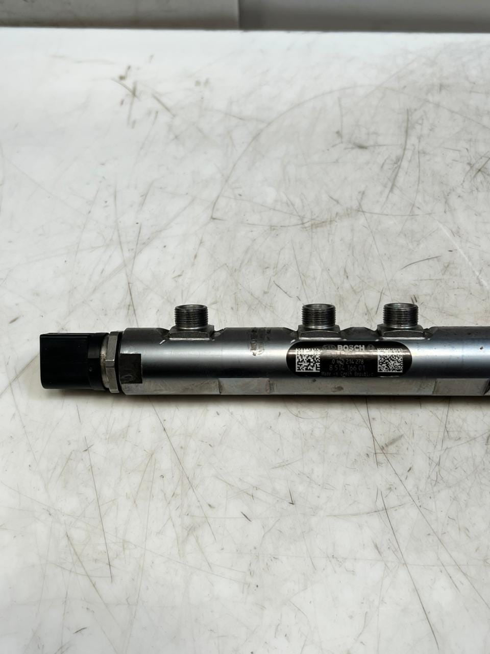 2016 Mini Cooper Fuel Injection Rail 8514166 1 Series F20 F21 with N47 diesel 