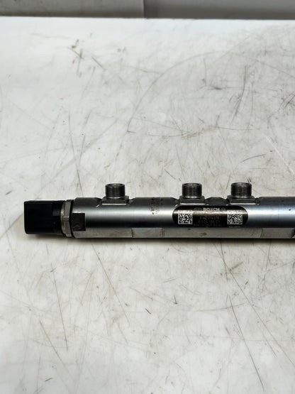 2016 Mini Cooper Fuel Injection Rail 8514166 1 Series F20 F21 with N47 diesel 