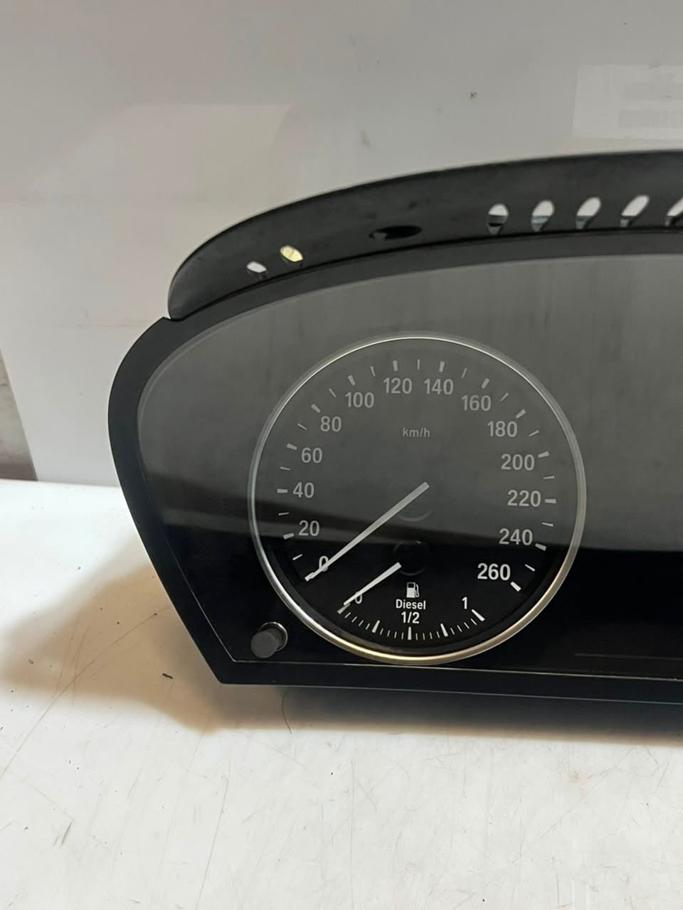 2009-2011 BMW X5 E70 3.0D and 3.5D Speedometer Instrument Cluster 9195690 OEM