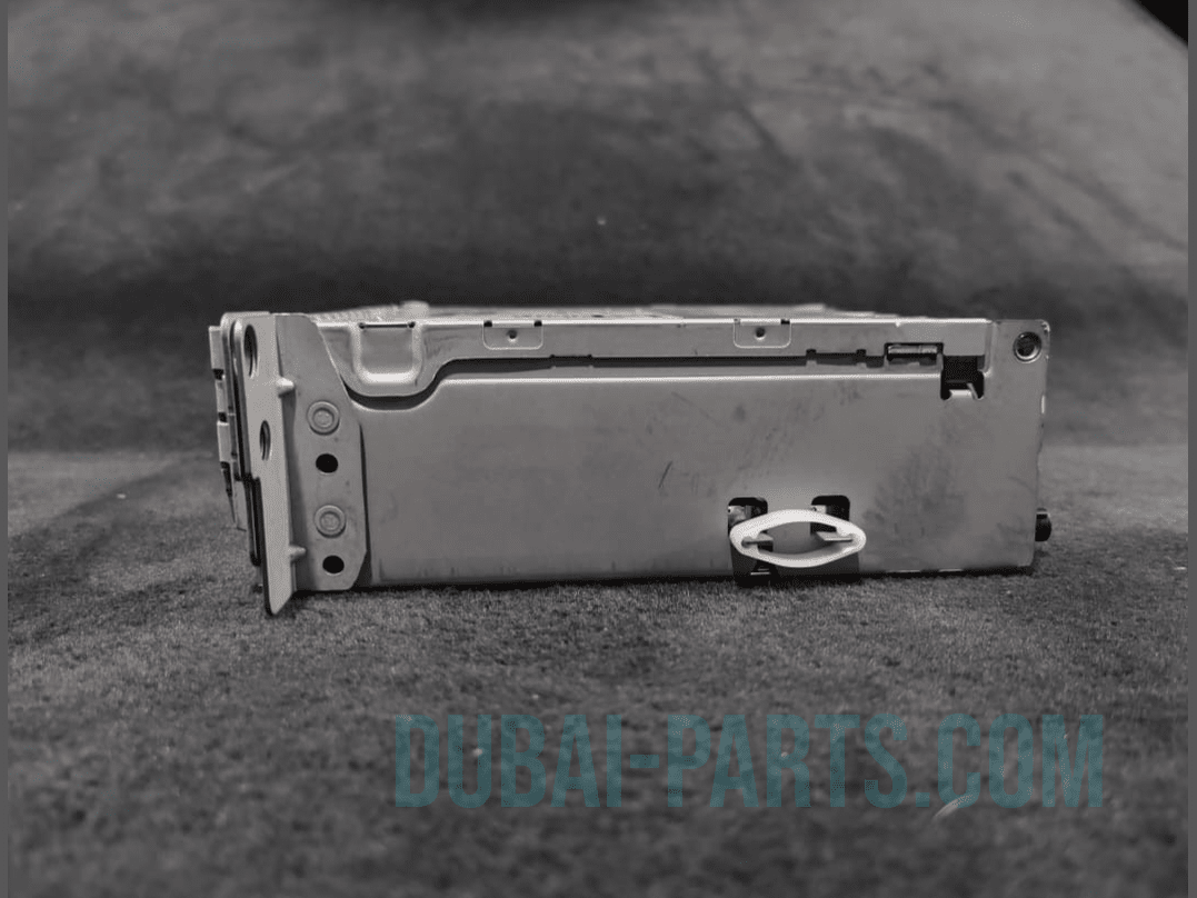 BMW 1 F20 2 F22 3 F30  L7 ENTRY STEREO REACEIVER  CD PLAYER HEAD UNIT - 9335346