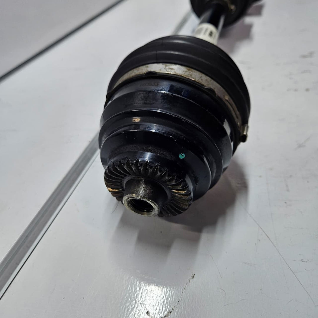 2016-2019 BMW F48 F39 X1, X2 Front Right Drive Shaft Axle 8611938 OEM AWD