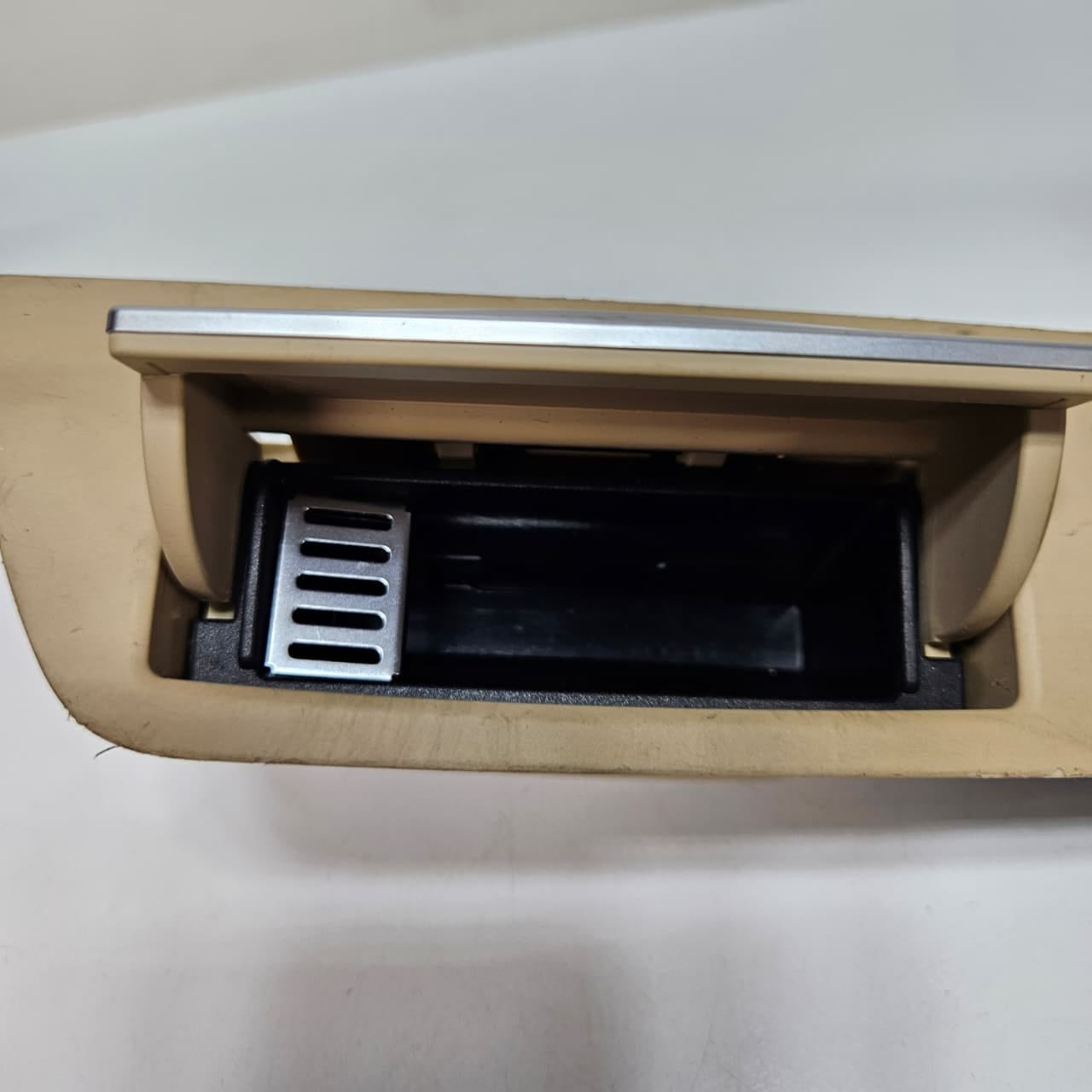 2010-2019 BMW 7 Series F01 F02 F03 F04 740i Rear Window Lifter Switch 9204862