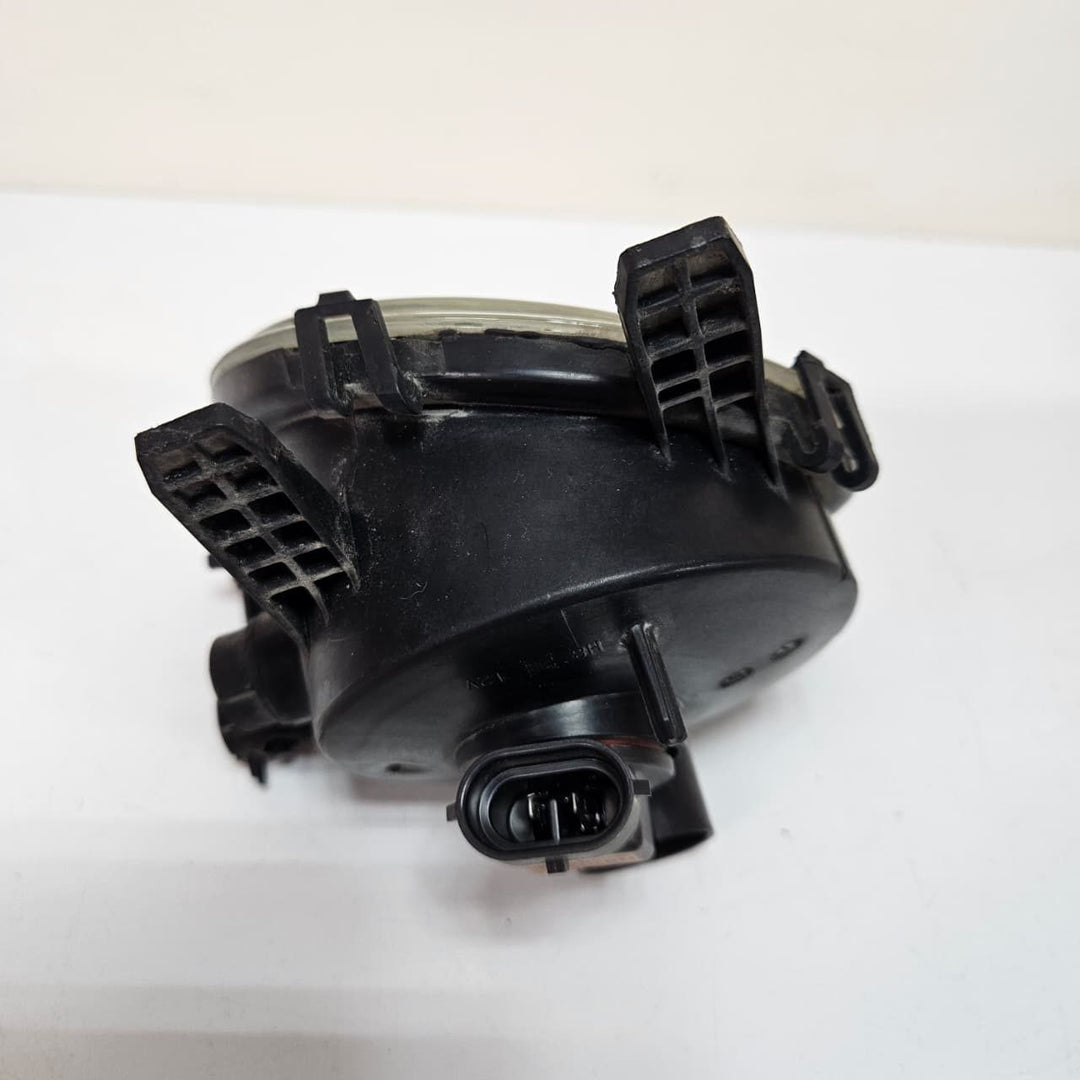 2016 BMW 320i and 328i F30 left Side Fog Light 7248911