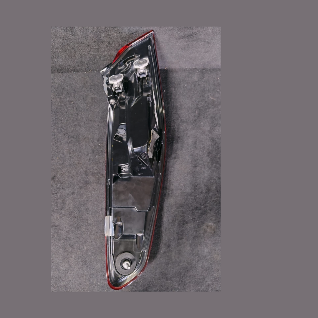 GENUINE BMW 2 SERIES F44 REAR RIGHT DRIVER SIDE OUTER LED TAIL LIGHT 7465466
