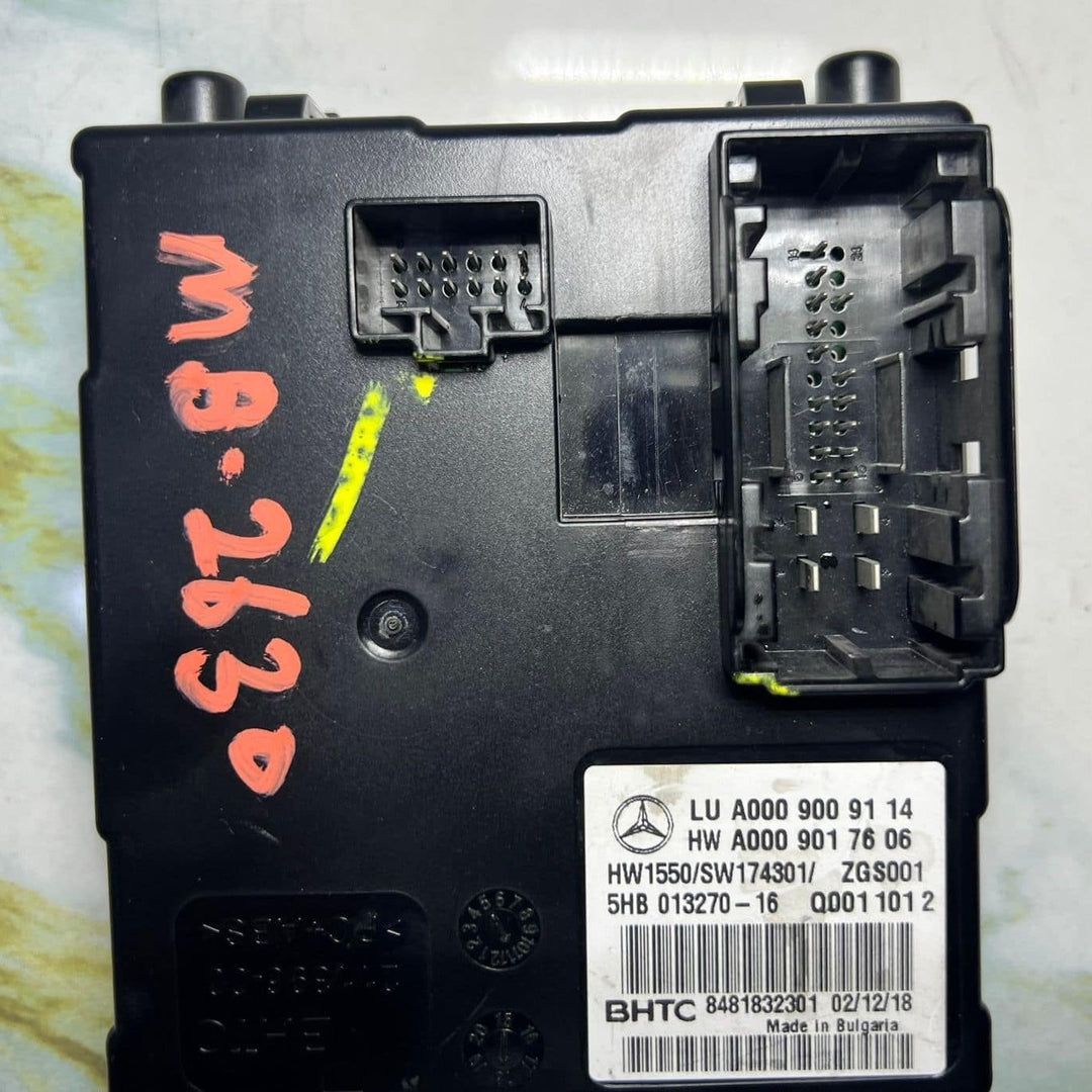 2015-2023 Mercedes-Benz C300 Air Conditioning Climate Control Module A0009009114