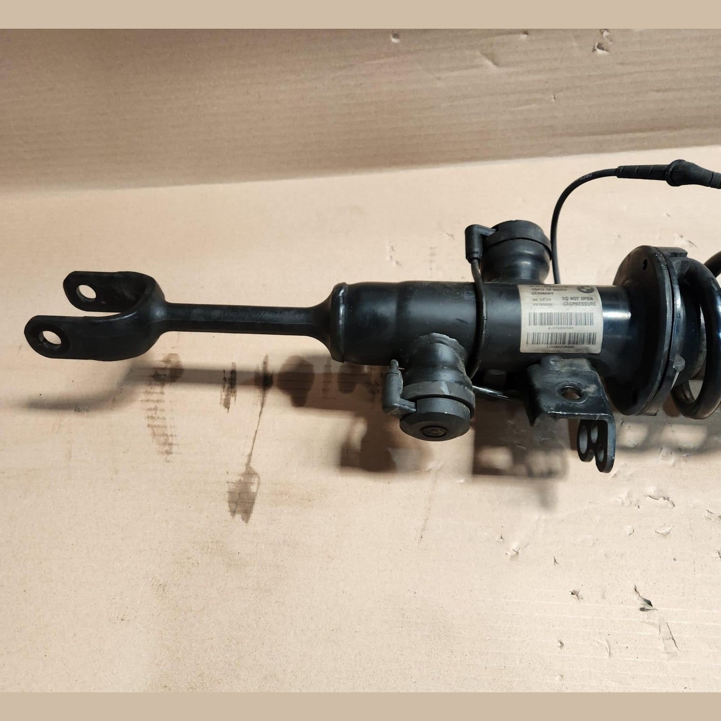 2009-2012 BMW 750i Front Left Spring Strut 6796925 750Li 740Li and Alpina B7