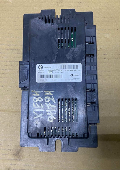 2015 BMW X1 Footwell Module 9390491 E90 E91 E92 E93 3 Series and E84 X1