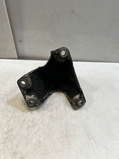 BMW 5 Series F10 F11 525d xDrive Engine Mounting Bracket Right Aluminium 6793004