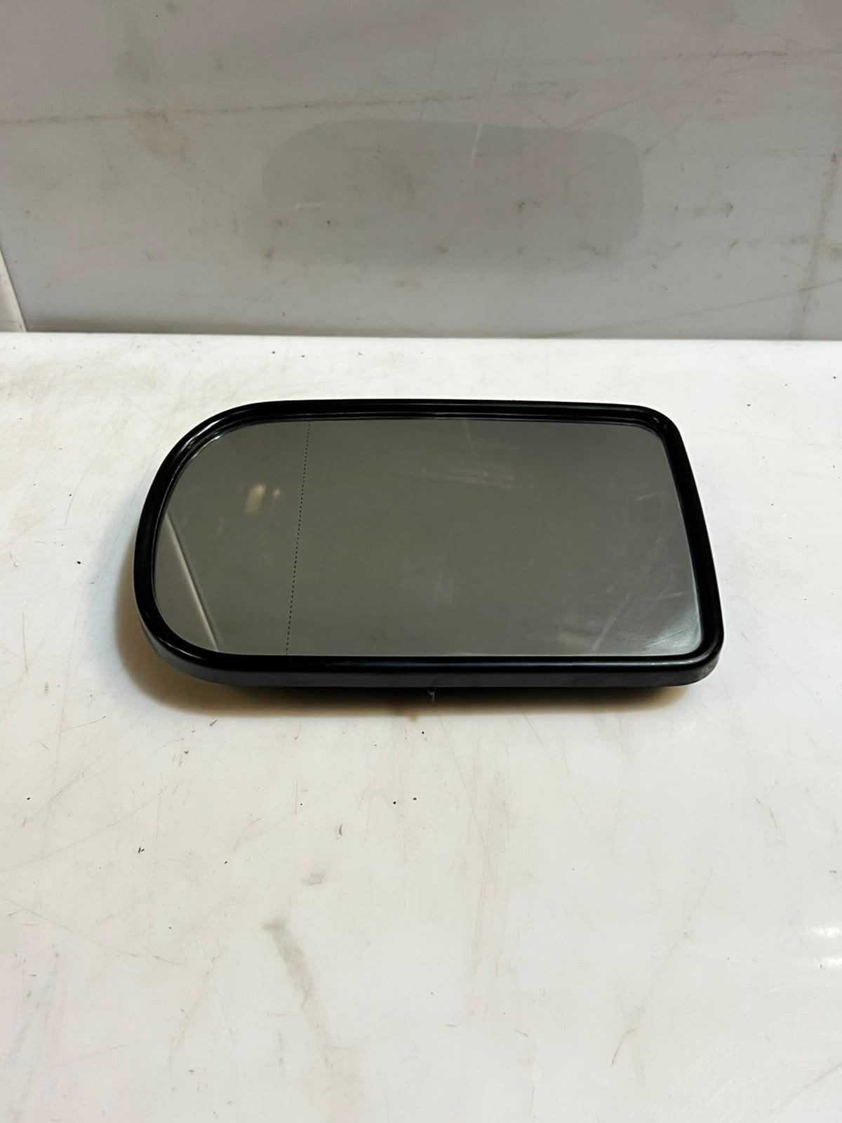 2001-2003 BMW 5' E39 530i LEFT Side View Mirror Glass 010371 OEM