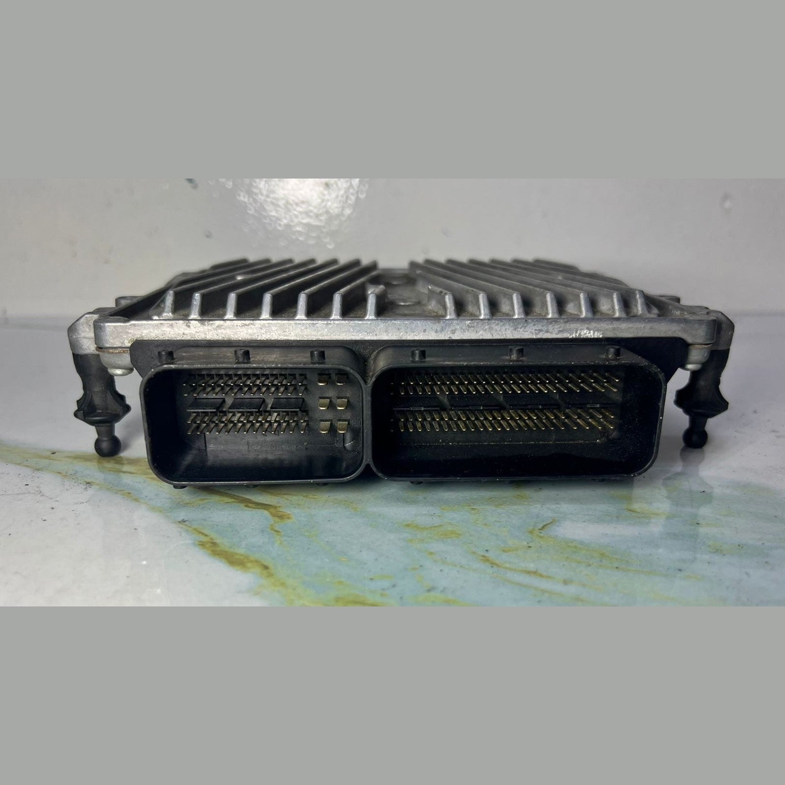 2006-2009 Mercedes-Benz R350 Engine Control Module A2721536191 W164 and W251 ML 