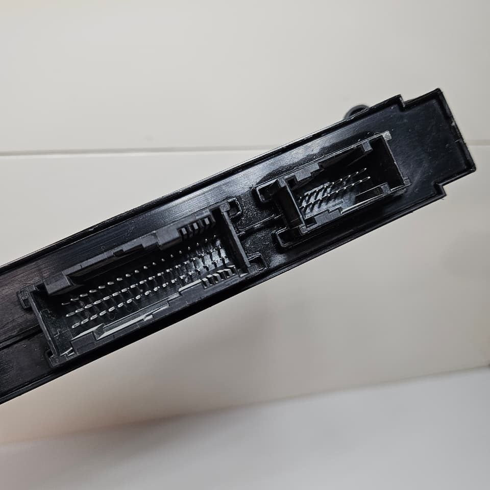 2012-2018 BMW 640i 750Li 740Li Junction Box Control Module 9267465 OEM