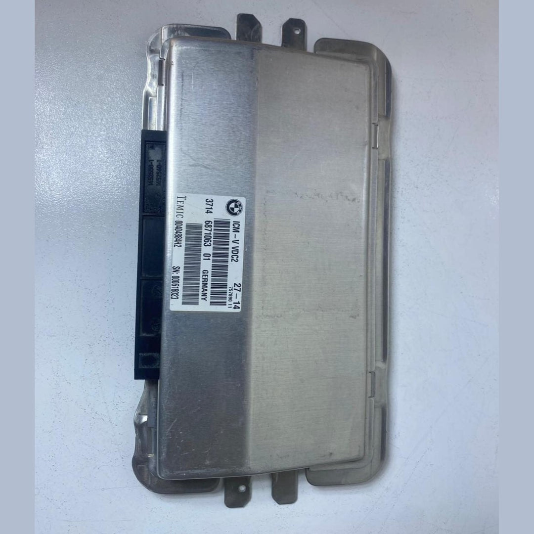 2012-2018 BMW F10, F11, and 7-Series SUSPENSION CONTROL MODULE 6871063 OEM