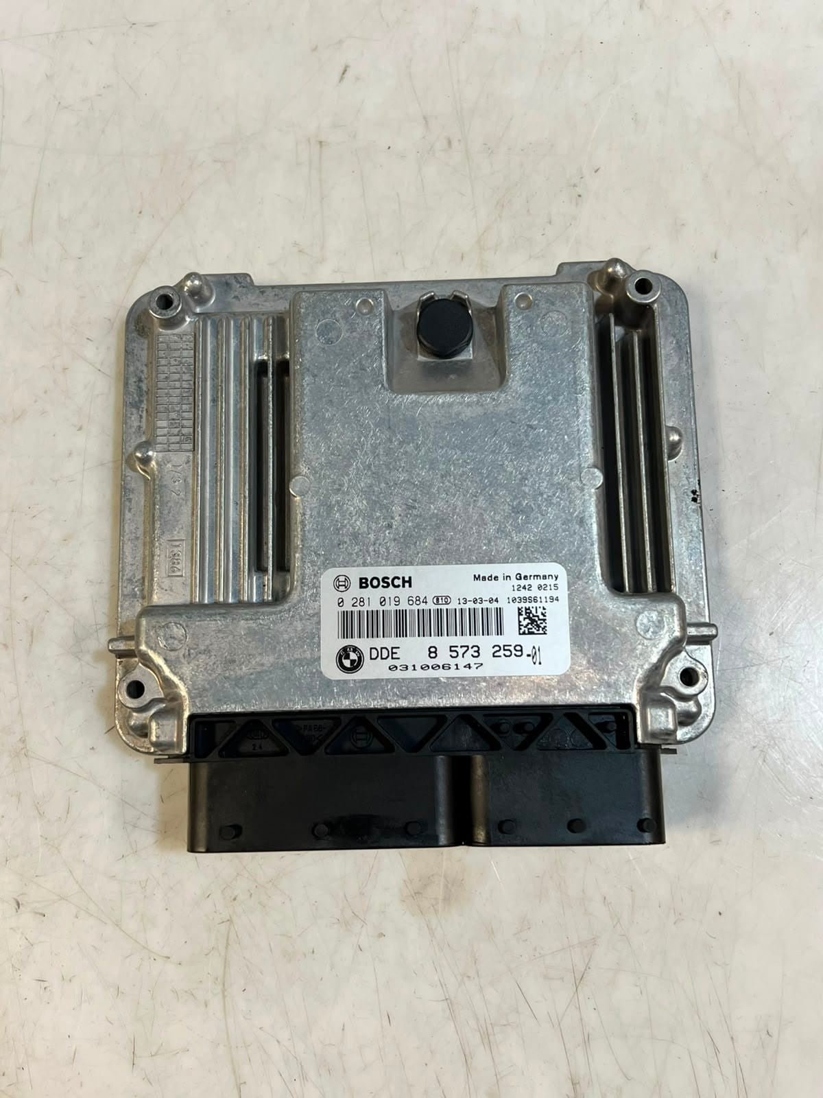 2013 BMW F30 N47N 328i Engine Control Unit ECU SET DDE+FEM+2KEYS 8573259 OEM