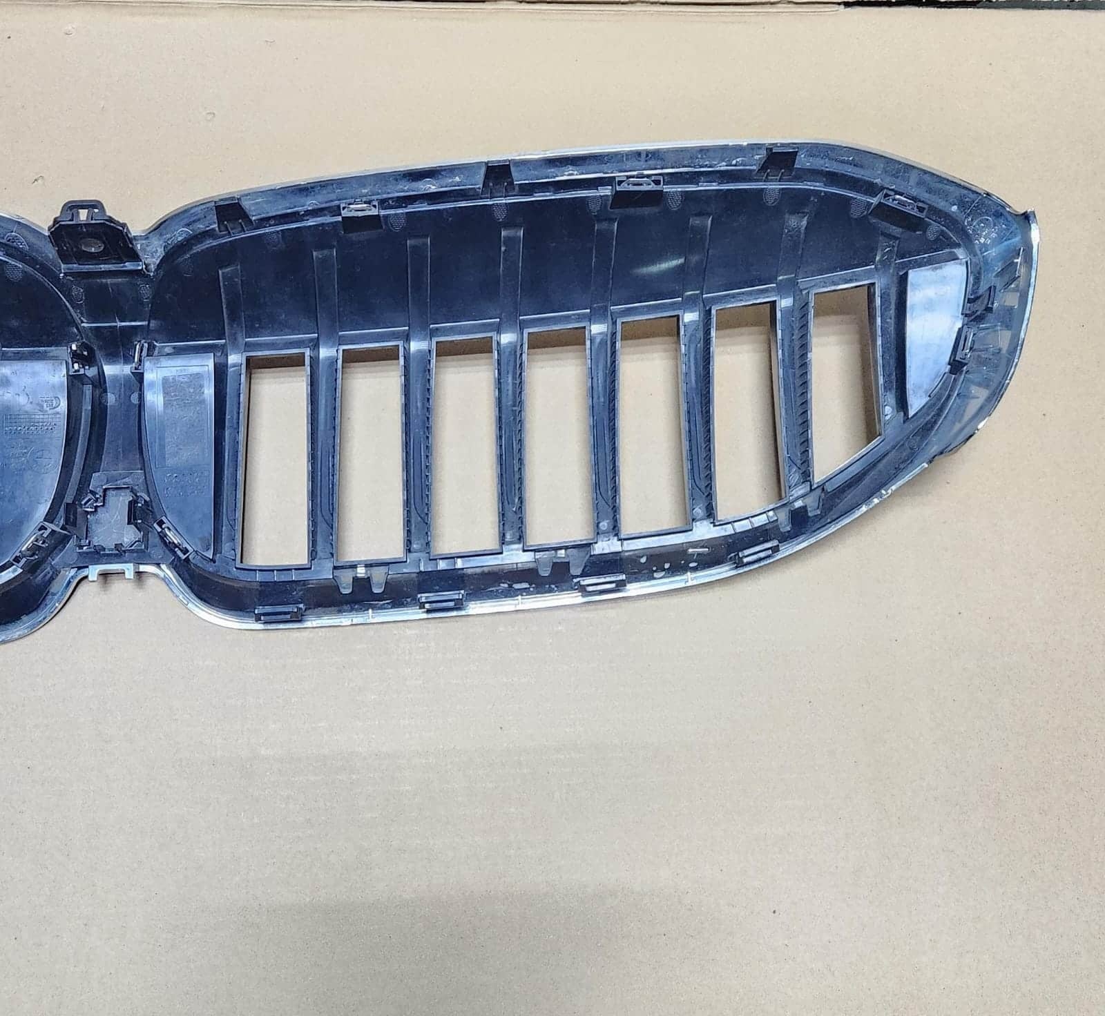 2019-2023 BMW 330i Front Grille 5113192976 3 Series G20 G21 and 4 Series