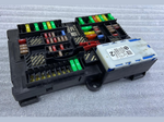 Bild in die Galerieansicht laden, OEM BMW M5 M8 F90 F91 F92 F93 Rear Power Distribution Fuse Box 8713127
