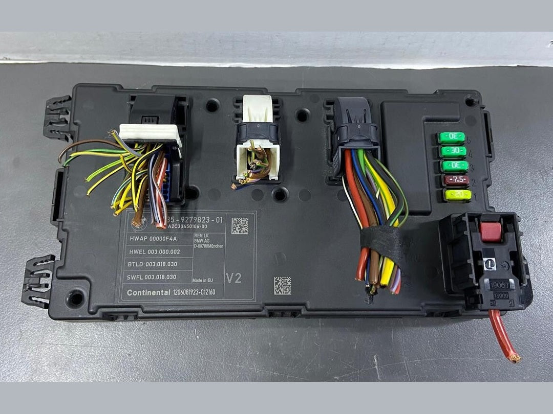 OEM BMW F20 F21 F30 F31 REM Rear Electronic Module Fuse Box Control Unit 9279823