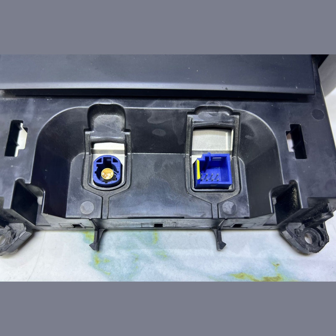 2018 Mercedes C300 Central Display Monitor A2059004113 C-Class W205 and GLC X253
