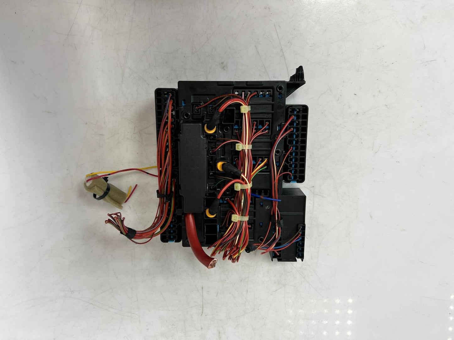 2016-2021 BMW 2 Gran Tourer F46 X1 F48 F49 Fuse POWER SUPPLY Box 9270356 OEM