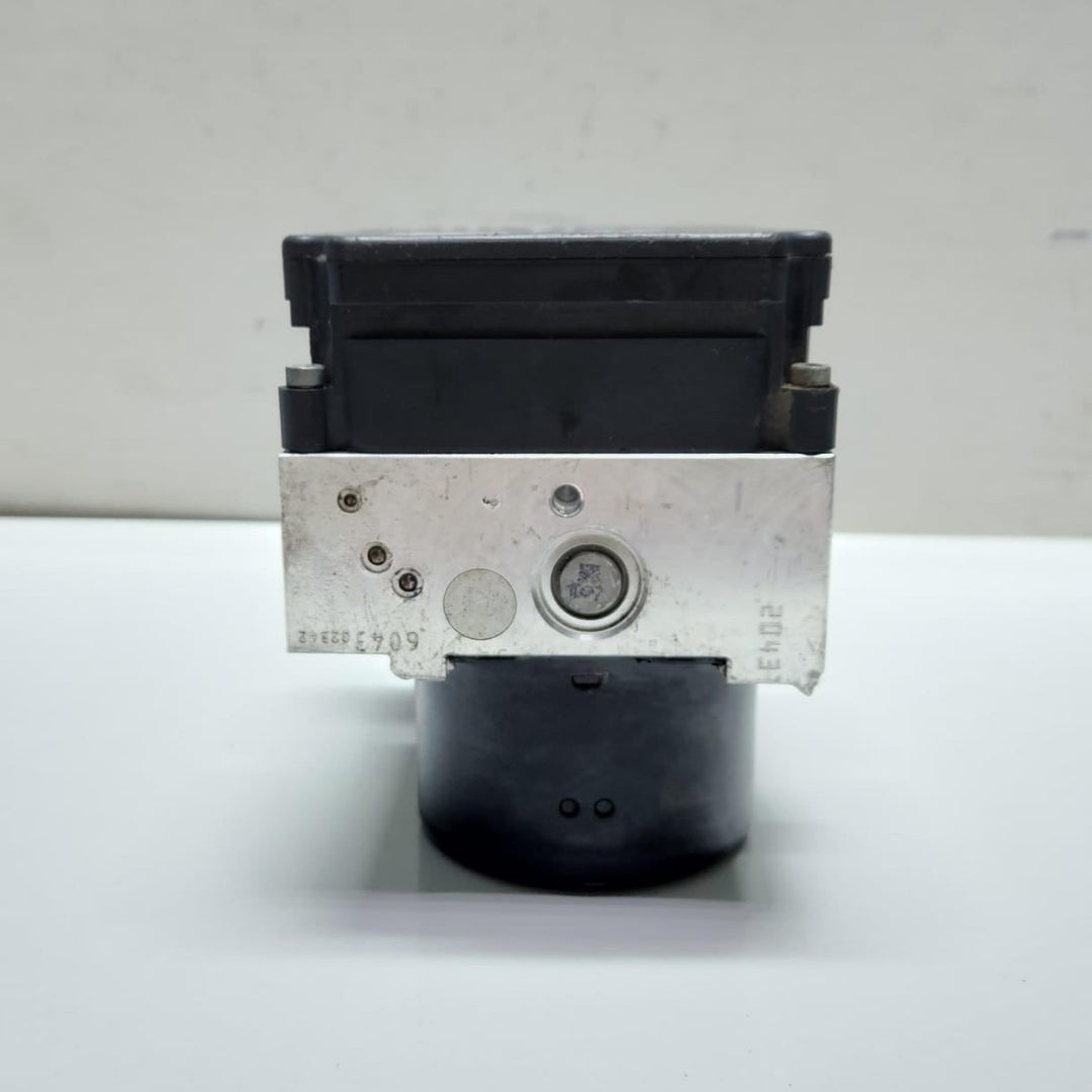 2012-2016 BMW 328i ABS Pump Control Module 6862247 1, 2 and 3 Series OEM 