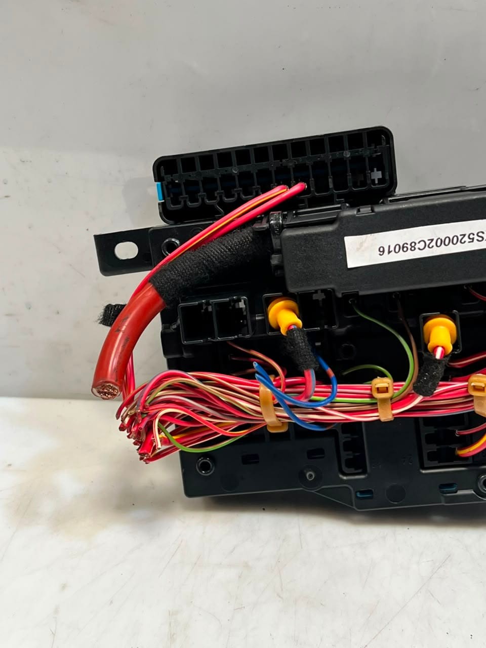 2025-2026 BMW 1' F40 M235 xDrive Gran Coupe Power Distribution Fuse Box 9270355