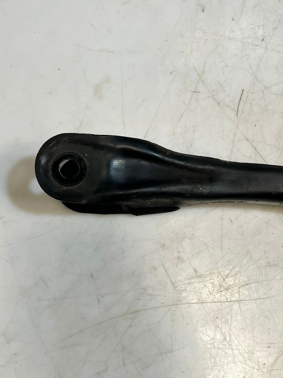 BMW 5 Series G30 G15 Rear Trailing Arm With Rubber Bushing 6893528 OEM