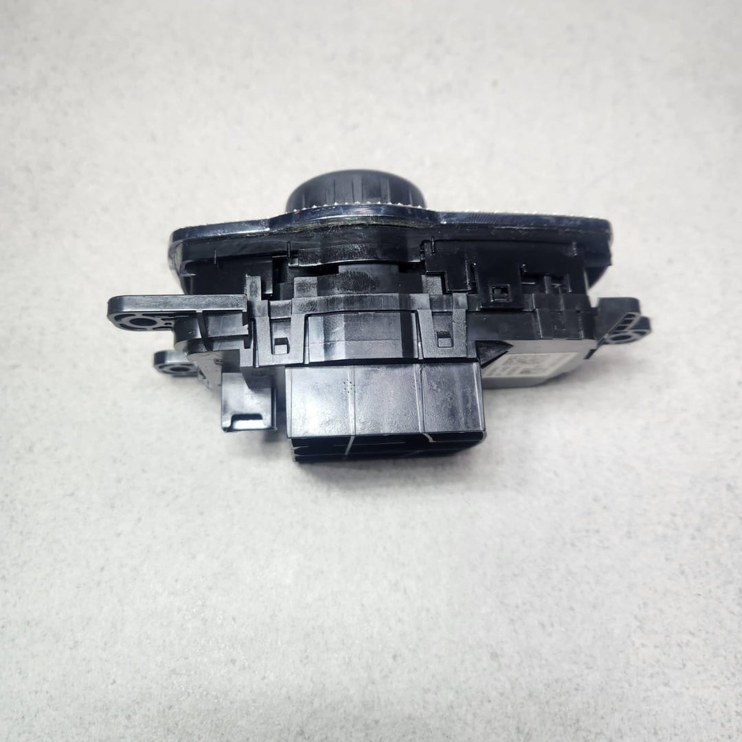 2012-2018 BMW 320i Idrive Controller Knob 938167801 3 Series F30 F31 F80 X3 F25