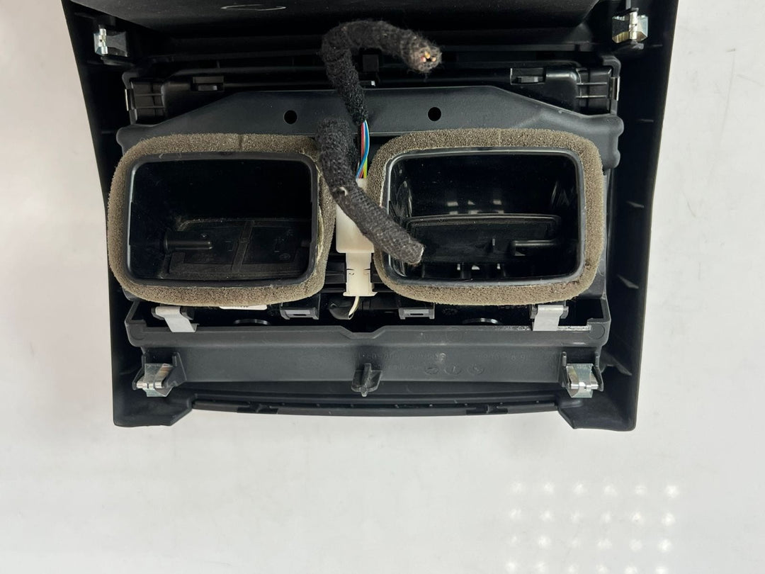 BMW F90 M5, G30, G31, G32 Rear Center Console Fresh Air Vent Grille 9357866 OEM 