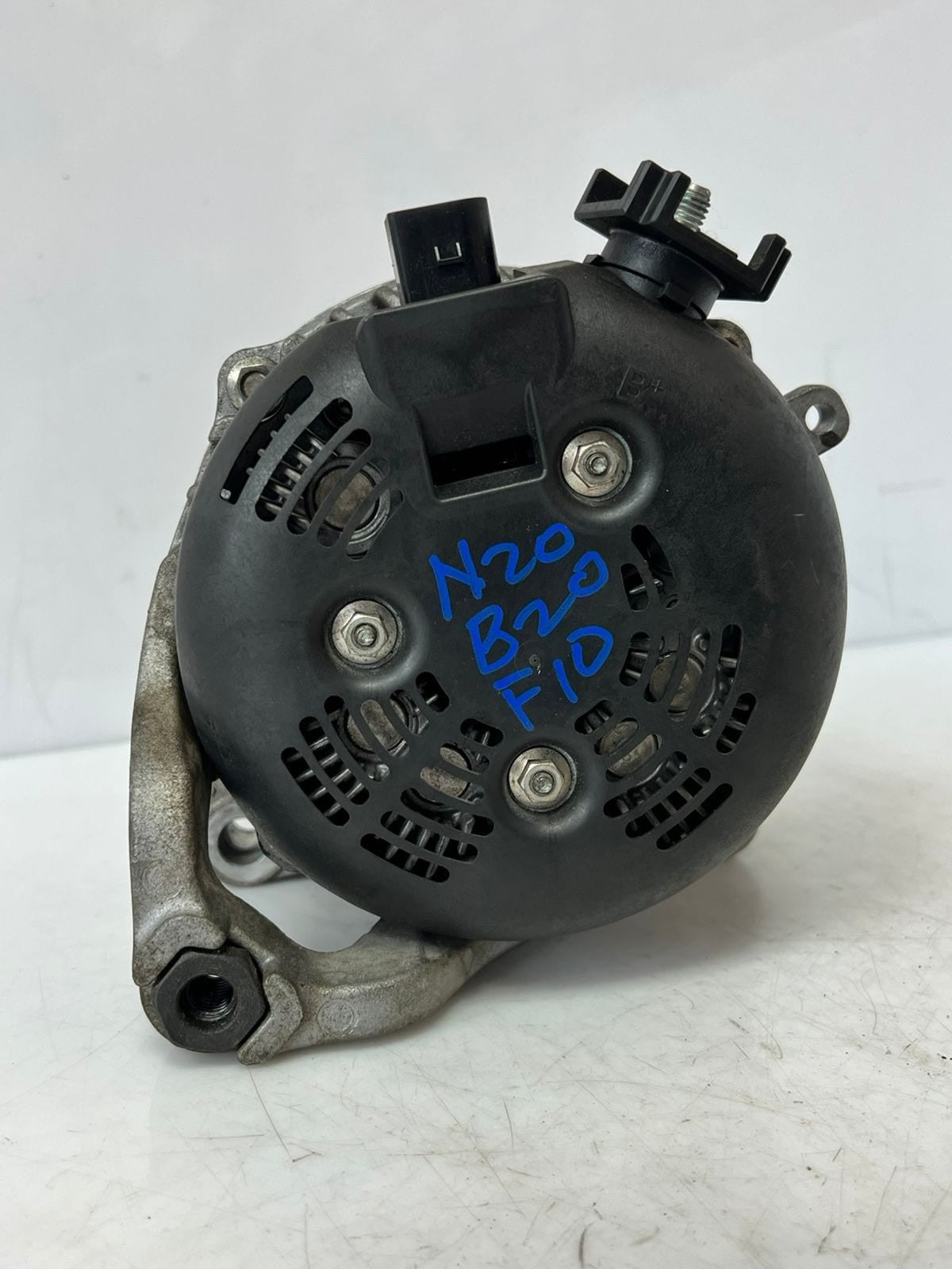 2012-2016 BMW 328i 320i, X1, X3, X5 528i N20 Alternator 7605061 OEM