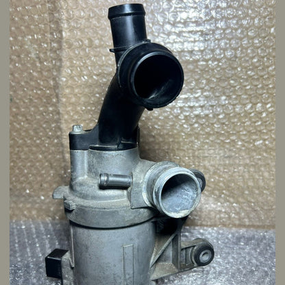 14-18 Mercedes-Benz W205 C-Class M274 Water Pump For Engine Cooling A274 2000207